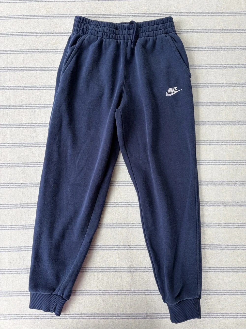 9 pc lot of NIKE (size large)